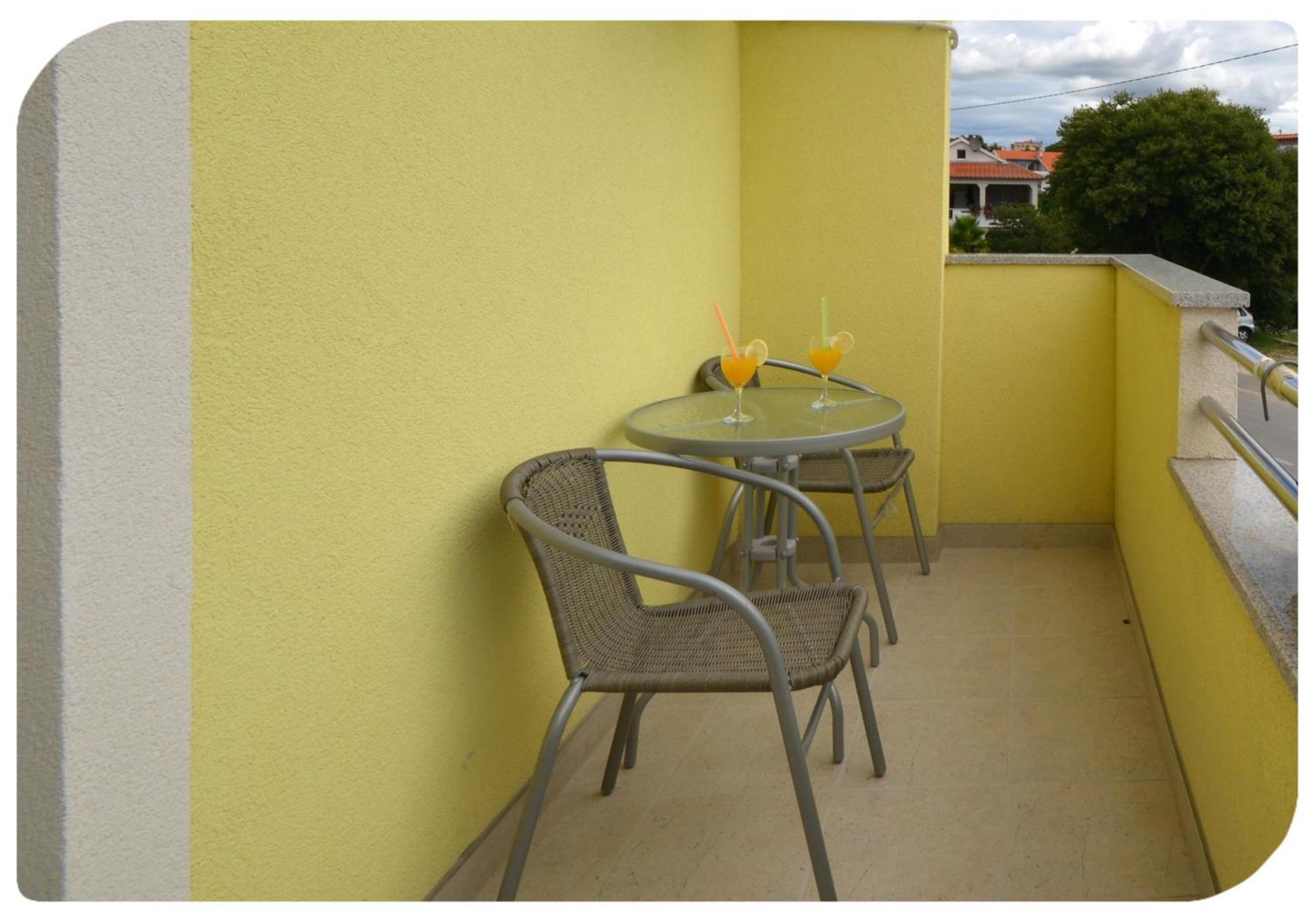 Aprtment Close To Center Zadar Room photo